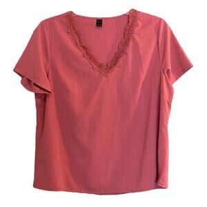 Emery Rose Women's Size 1X Pink V Neck Crochet Lace Trim Short Sleeve Blouse